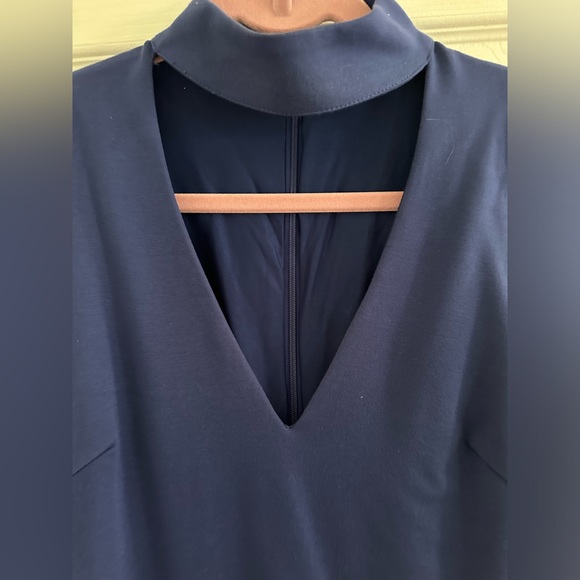 Guess Navy blue mini dress with cutout top - Picture 2 of 3